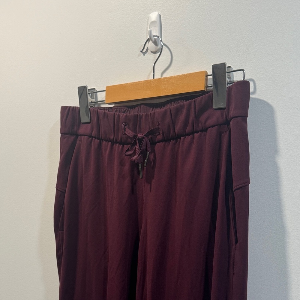 Lululemon On the Fly 7/8 Pant
Dark Adobe - Picture 6 of 11